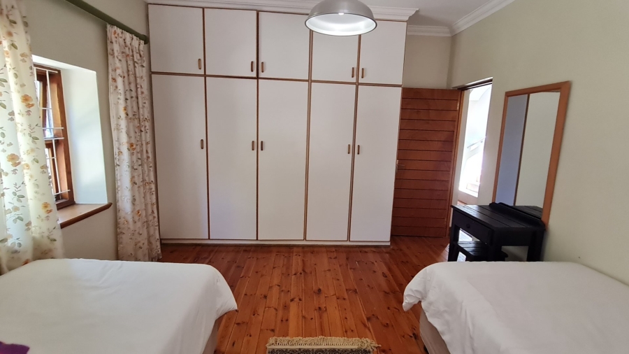 4 Bedroom Property for Sale in Linkside Western Cape